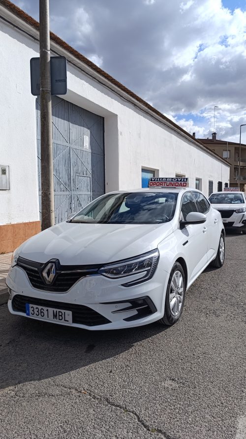 14 Renault Megane