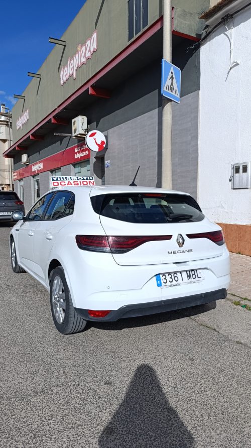 15 Renault Megane